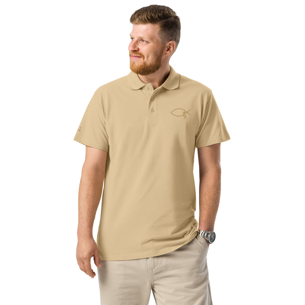 Christliches Herren Poloshirt aus gekämmter Baumwolle mit gesticktem Symbol. Zeitloses Faith Polo mit klassischem, elegantem Kragen –  deine Identität in Christus.