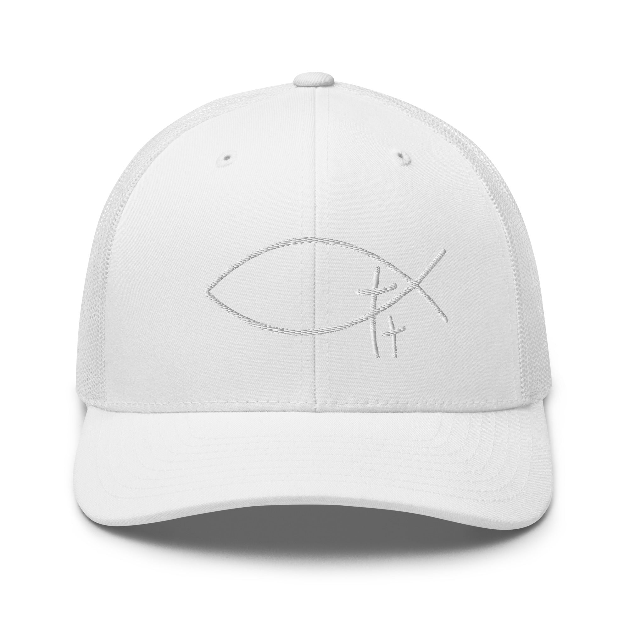 Minimalistische Trucker Cap mit hochwertiger 3D Logo Stickerei. Zeitlose Faith-Streetwear in Navy, Schwarz, Creme und Weiß. Bequem, atmungsaktiv und unisex.